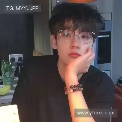 石珺胡